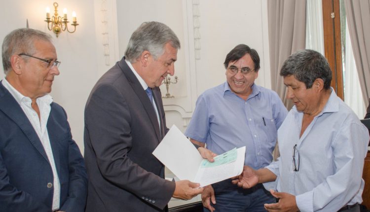 Recursos económicos para fortalecer la ganadería en Ocloyas