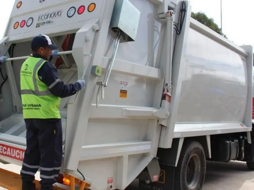 Servicios municipales - Los días 25 y 26 de mayo la recolección de residuos domiciliaria que presta la Municipalidad y la empresa Limsa, serán normales.